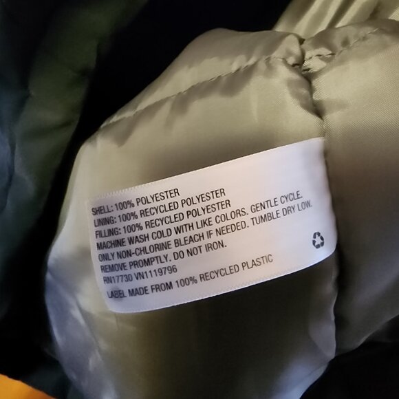 Men's Small All In Motion Black Hooded Zip Up Puffer Coat EUC - Picture 9 of 10